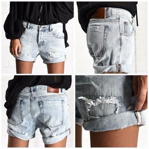 One by One Teaspoon Denim Shorts Chargers